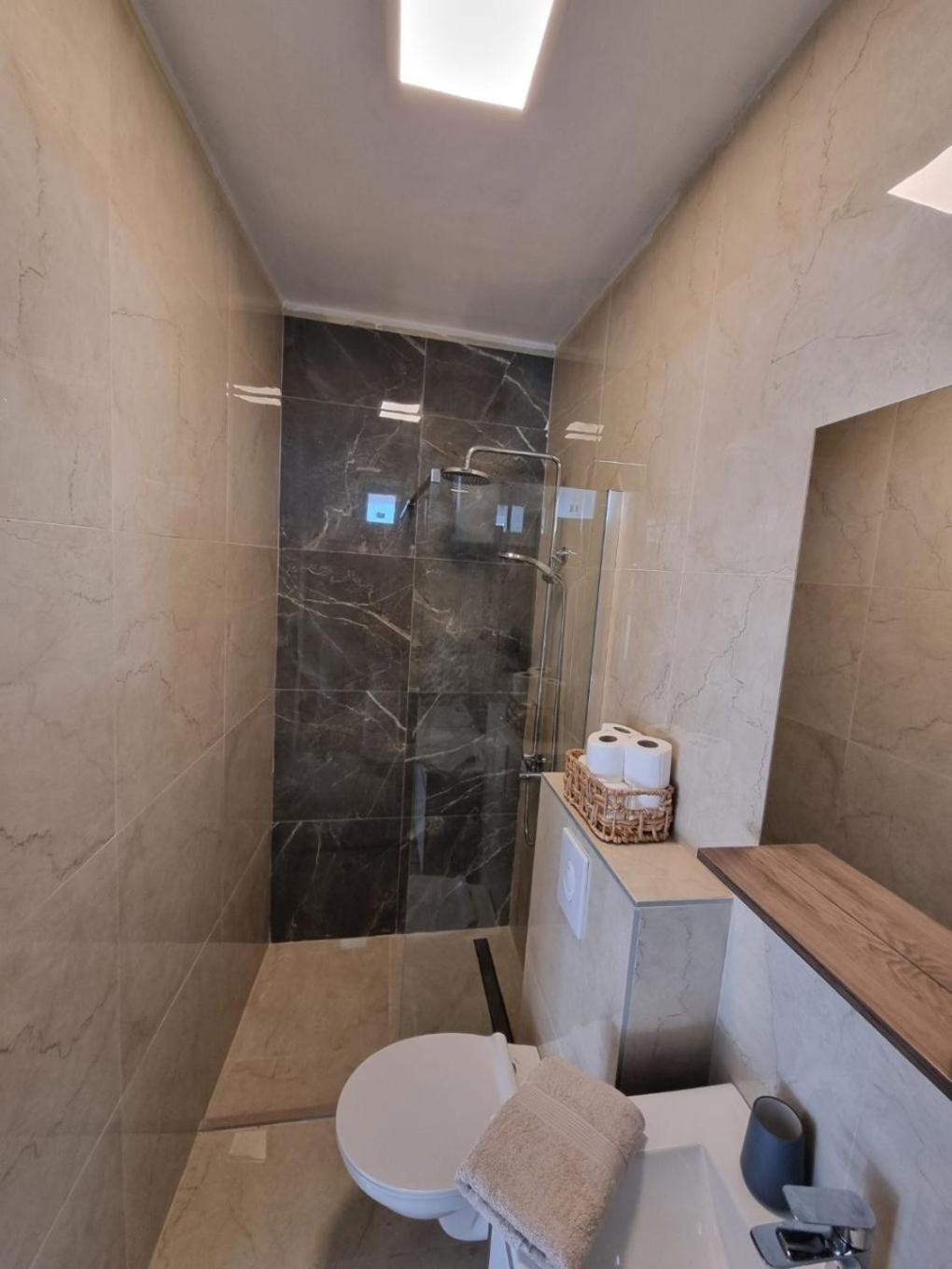 Apartments Gogi Живогошче Экстерьер фото